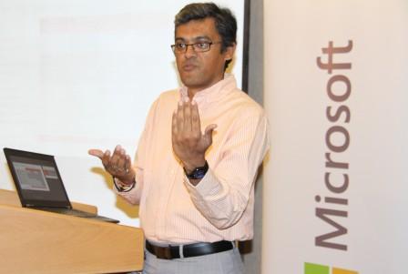 Pratik Roy Explains the advantages of Microsoft Office 365 at the office 365 for non-profits launch in Kenya juuchini